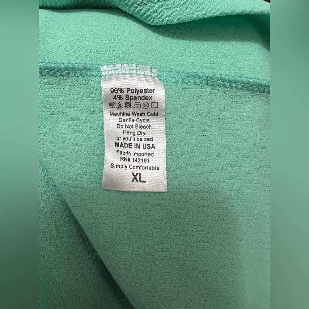 LulaRoe Cassie - Picture 3 of 4